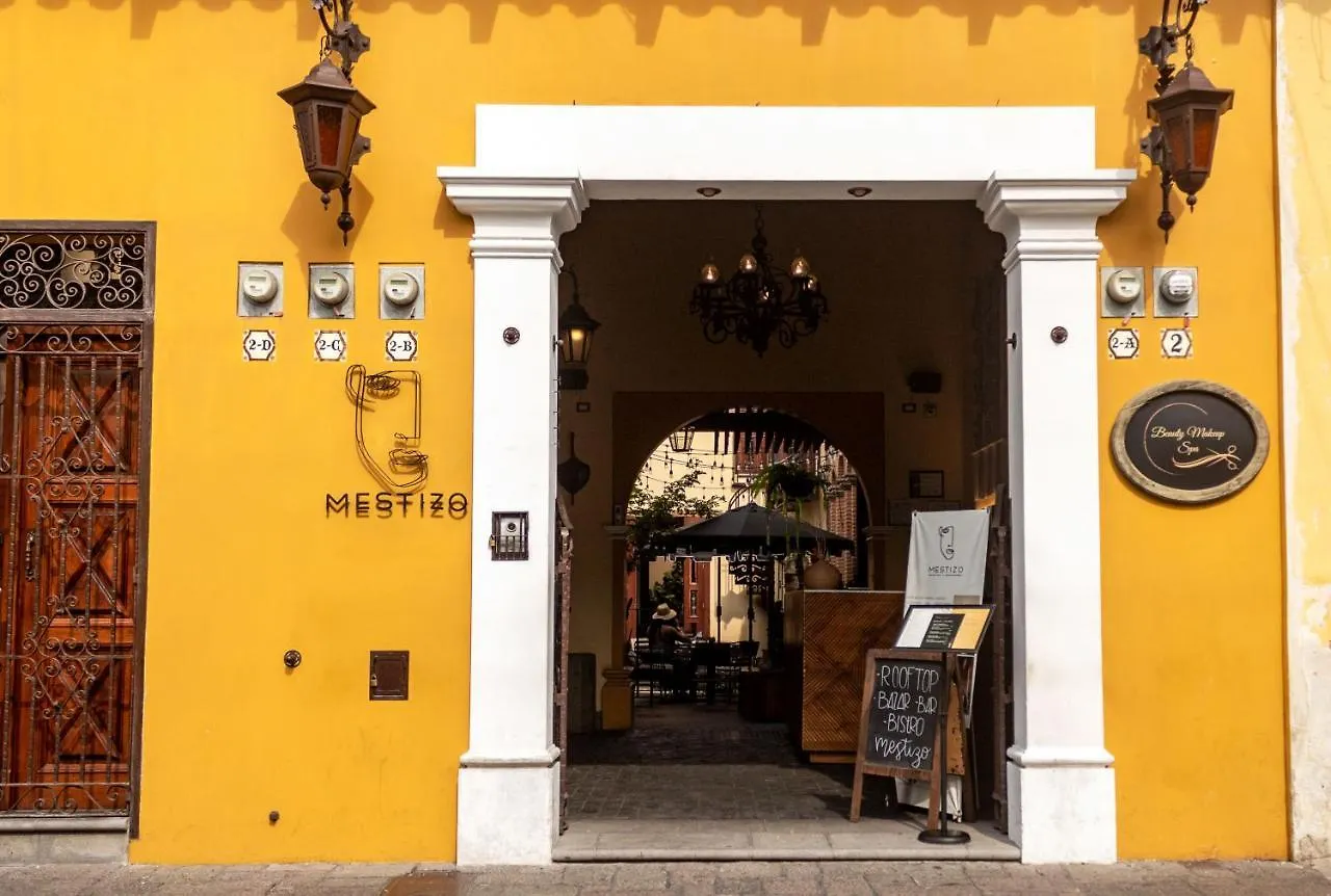 Mestizo Antigua 4*,  Guatemala